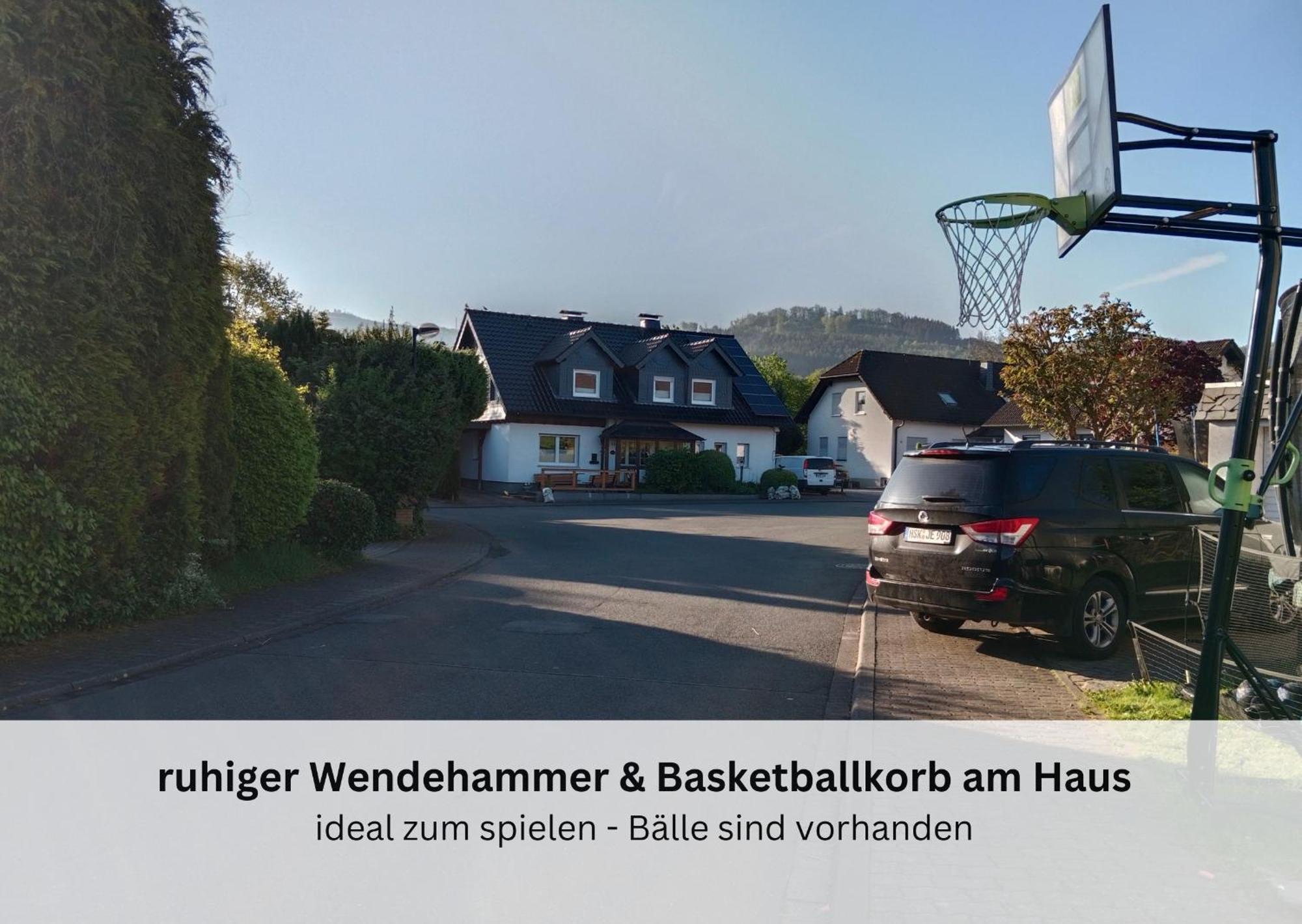 Ferienwohnungen Sauerland Und オルスベルク エクステリア 写真